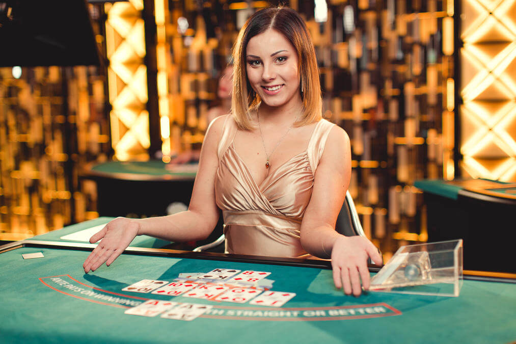 Why Should You Engage in Online Casino Games with Mega Slots?